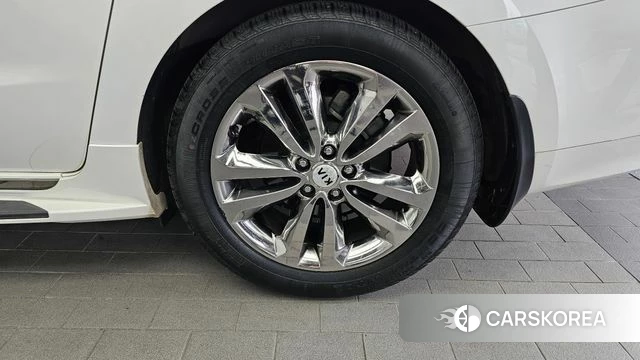 Kia All New Carnival id 4536677 из Кореи 13