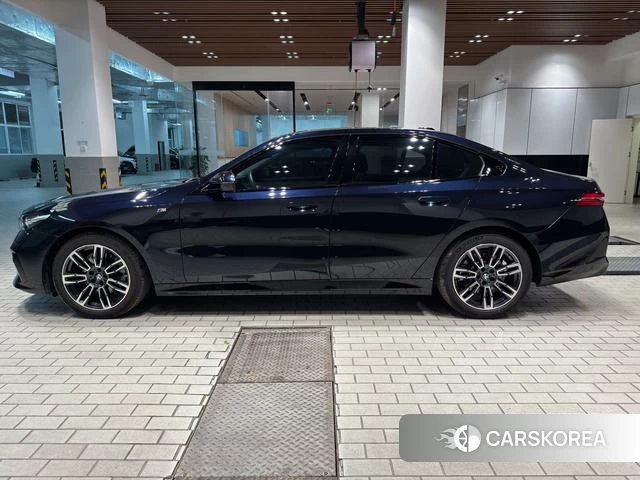 BMW 5 series (imported) id 4392024 из Китая 13
