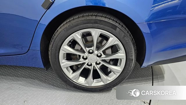 Cadillac CT5 id 4201865 из Кореи 13