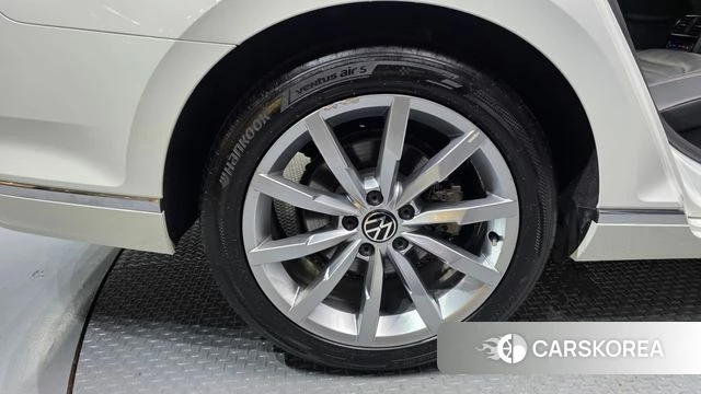 Volkswagen Passat GT (B8) id 4423532 из Кореи 13