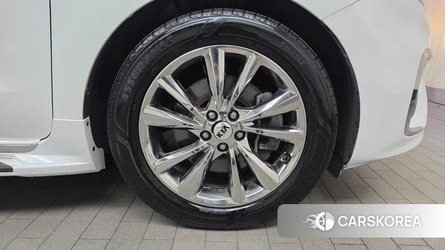 Kia The New Carnival id 4429981 из Кореи 13