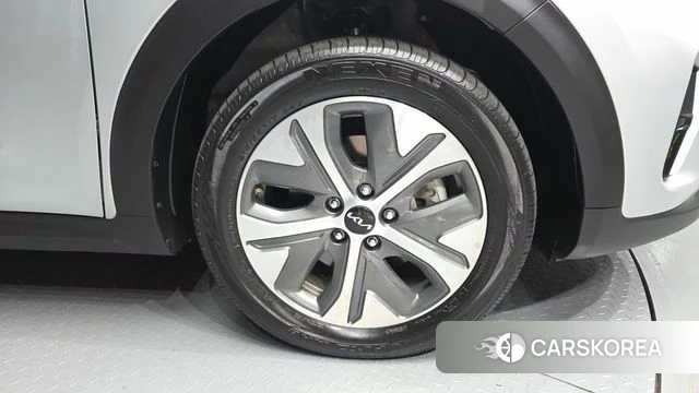 Kia Niro Plus id 4692393 из Кореи 13