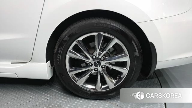 Kia The New Carnival id 4325843 из Кореи 13
