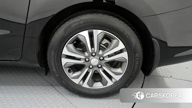 Kia The New Carnival id 4331626 из Кореи 13