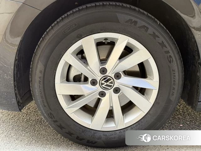 Volkswagen Passat id 4273630 из Китая 13