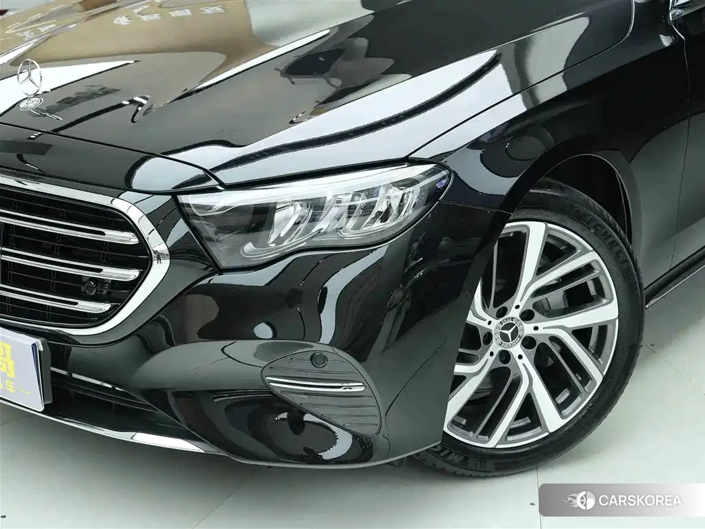 Mercedes-Benz E-Class id 4538833 из Китая 13