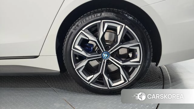 BMW i4 id 4201905 из Кореи 13