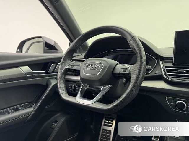 Audi Q5L id 4256993 из Китая 13