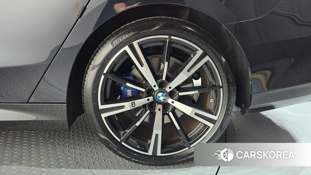 BMW 5 Series (G60) id 4414385 из Кореи 13