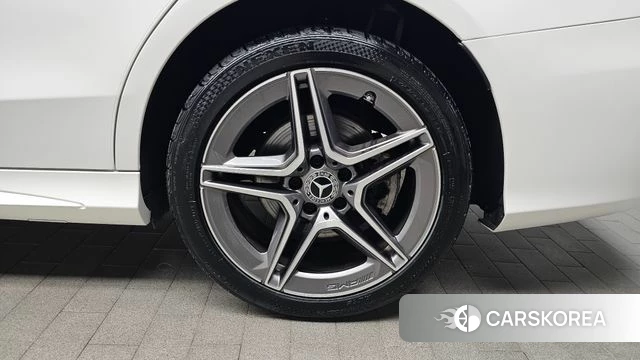 Mercedes-Benz C-Class W205 id 4614308 из Кореи 13