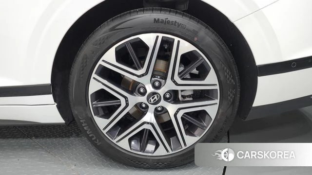 Hyundai Grandeur (GN7) id 4388223 из Кореи 13