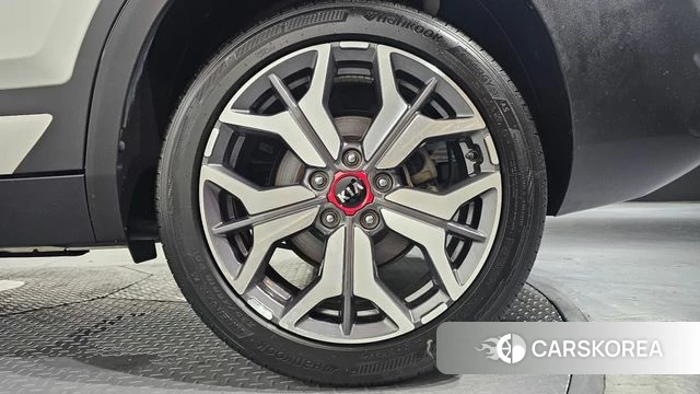 Kia Seltos id 4446390 из Кореи 13
