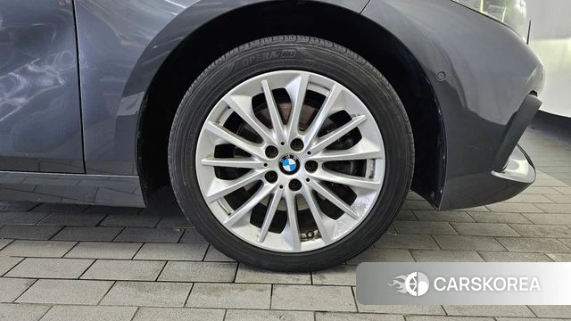 BMW 1 Series (F40) id 4930434 из Кореи 13