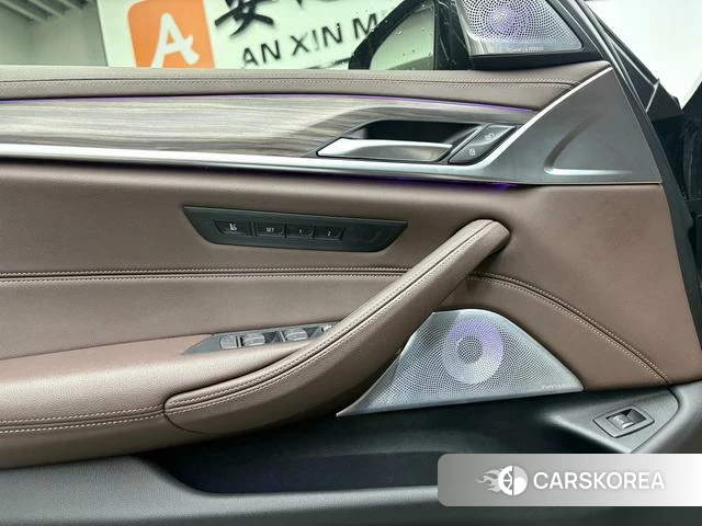 BMW 5 series id 3857823 из Китая 13