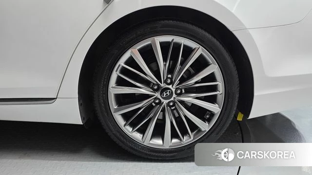 Hyundai Grandeur IG id 4345720 из Кореи 13