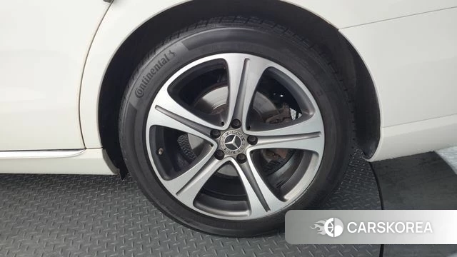 Mercedes-Benz E-Class W213 id 4610379 из Кореи 13