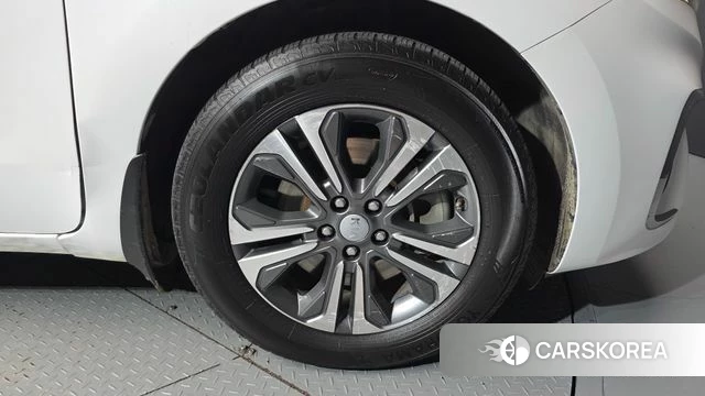 Kia The New Carnival id 4563359 из Кореи 13