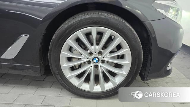 BMW 5 Series (G30) id 4402974 из Кореи 13