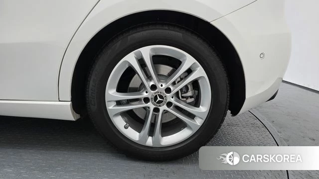 Mercedes-Benz A-Class W177 id 4468667 из Кореи 13