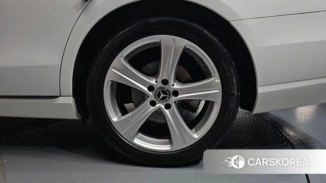 Mercedes-Benz E-Class W213 id 4411409 из Кореи 13