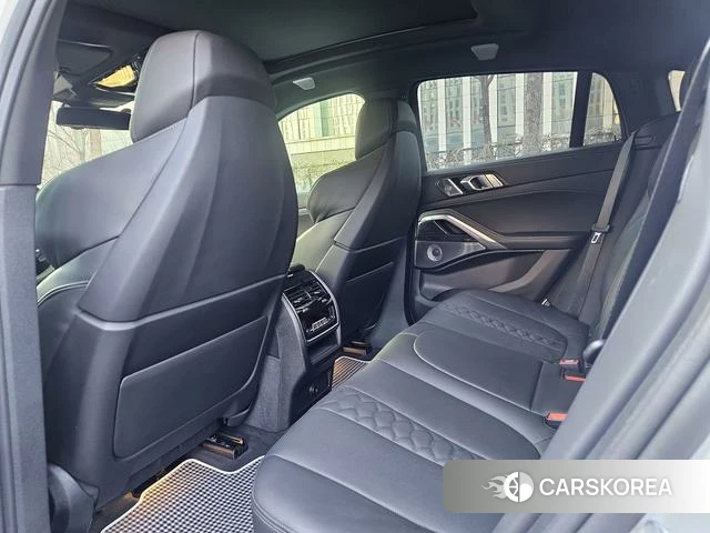 BMW X6 M id 4208433 из Китая 13