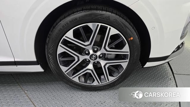 Hyundai Grandeur Hybrid (GN7) id 4853942 из Кореи 13