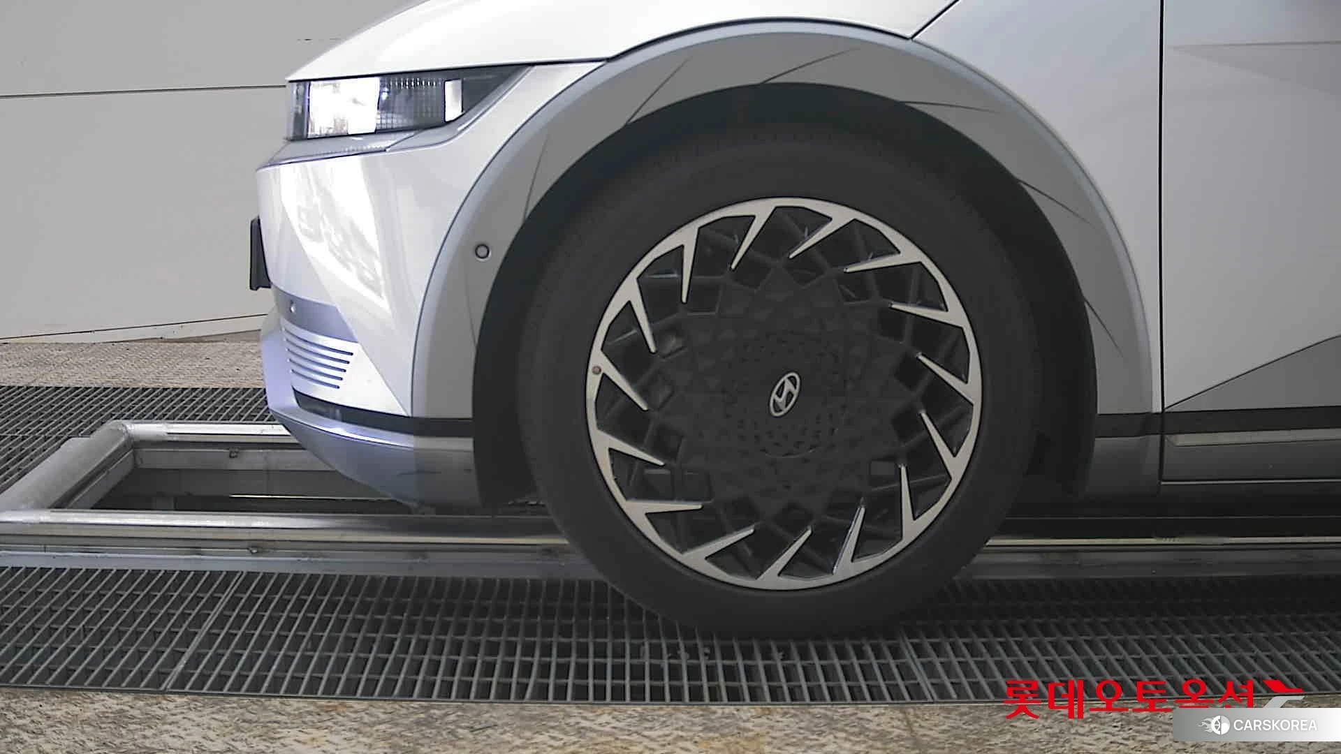 Hyundai IONIQ 5 id 3882070 из Кореи 13