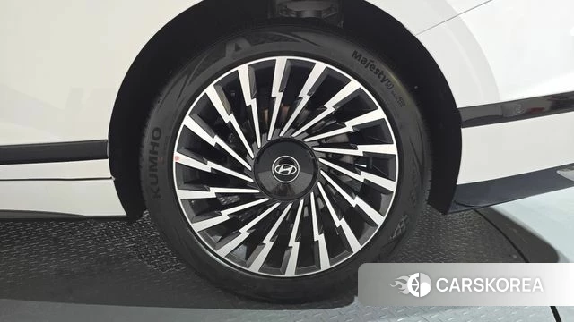 Hyundai Grandeur Hybrid (GN7) id 4308286 из Кореи 13