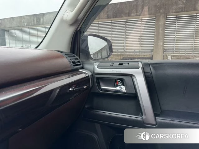 Toyota 4Runner id 4257246 из Китая 13