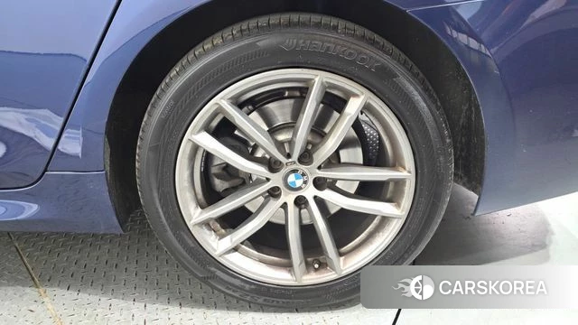 BMW 5 Series (G30) id 4465557 из Кореи 13