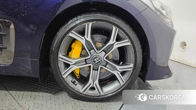 Kia Stinger id 4351259 из Кореи 13