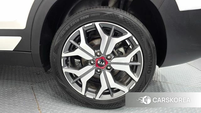 Kia Seltos id 4542109 из Кореи 13