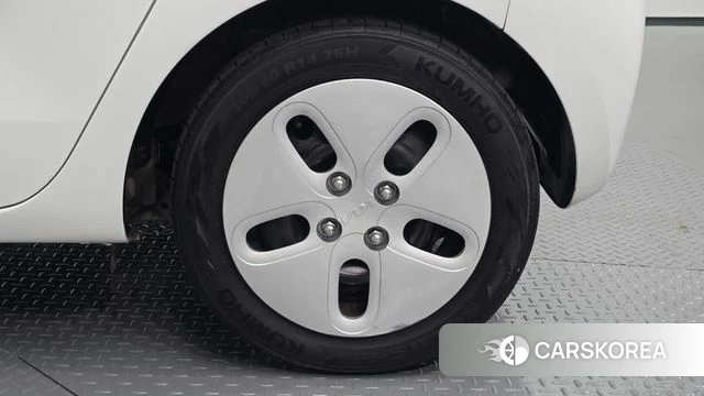 Kia The New Kia Ray id 4835102 из Кореи 13