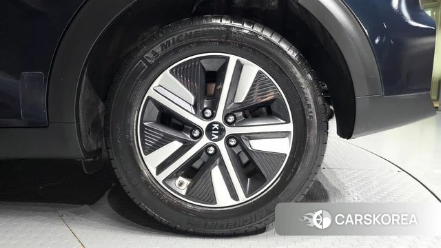 Kia The New Niro id 4187445 из Кореи 13