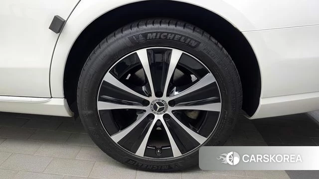 Mercedes-Benz E-Class W213 id 4470567 из Кореи 13