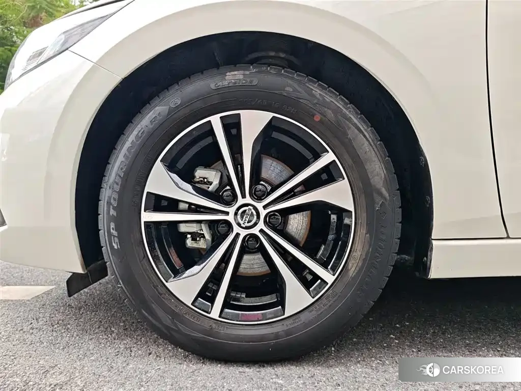 Nissan Xuan Yi id 4514346 из Китая 13
