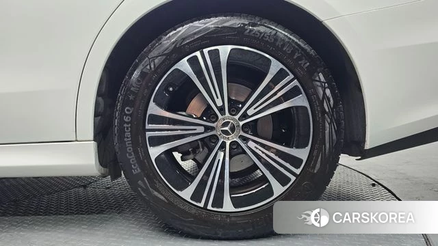 Mercedes-Benz E-Class W214 id 4468766 из Кореи 13
