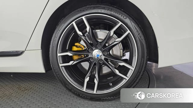 BMW 5 Series (G30) id 4742365 из Кореи 13