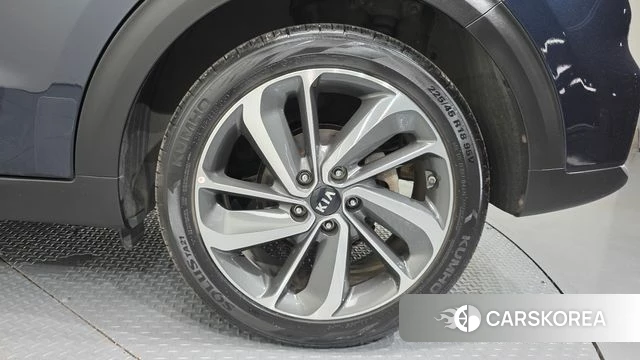 Kia Niro id 4713324 из Кореи 13