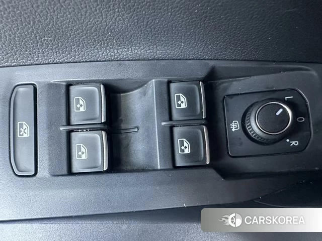 Volkswagen Exploring the shadow id 4313549 из Китая 13