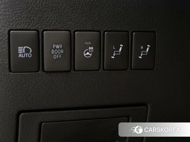 Toyota Elfa id 4298283 из Китая 13
