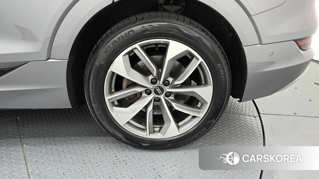 Audi e-Tron id 4848759 из Кореи 13