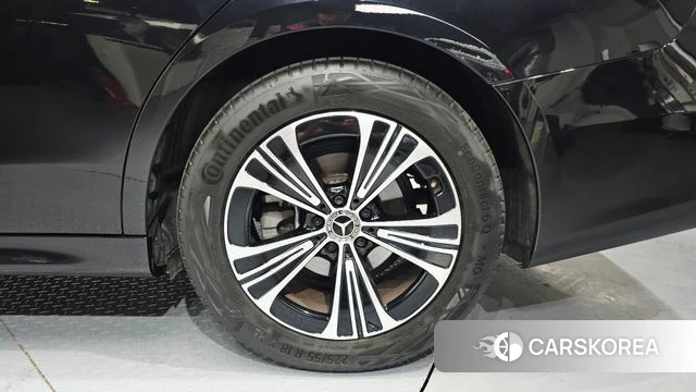 Mercedes-Benz E-Class W214 id 4427069 из Кореи 13