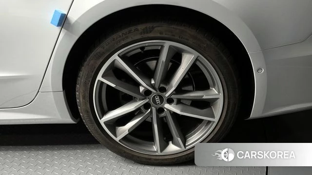 Audi A7 (4K) id 4249367 из Кореи 13