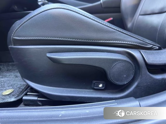 Hyundai Elantra id 4297500 из Китая 13