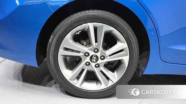 Hyundai Avante AD id 4568709 из Кореи 13