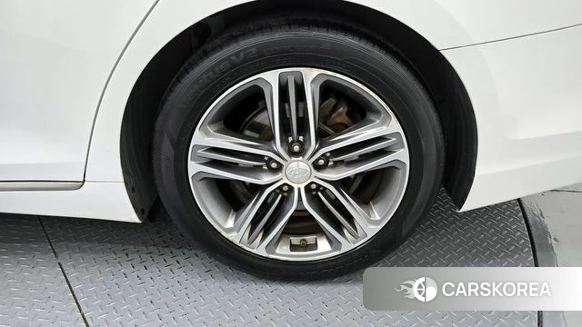 Hyundai Grandeur IG id 4286342 из Кореи 13