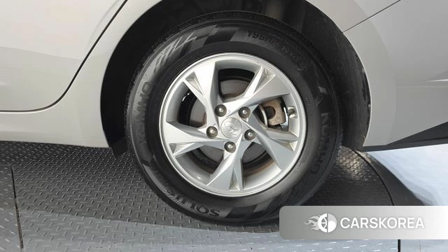 Hyundai Avante (CN7) id 4293552 из Кореи 13