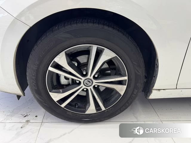 Nissan Xuan Yi id 4220539 из Китая 13