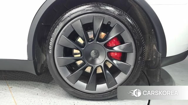 Tesla Model Y id 4847720 из Кореи 13